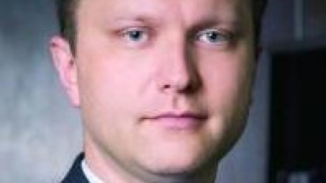 Скварил: Бавно излизане от кризата и консолидация при бързооборотните стоки