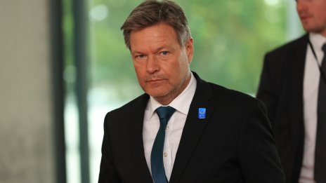 Сложната мисия на германския икономически министър в Китай