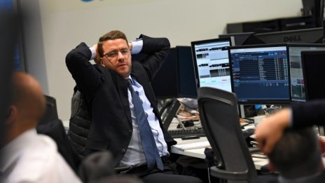 Европейските индекси завършиха с понижение въпреки сигнала на ЕЦБ