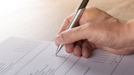 Правосъдното министерство спря спорния законопроект за вота в чужбина