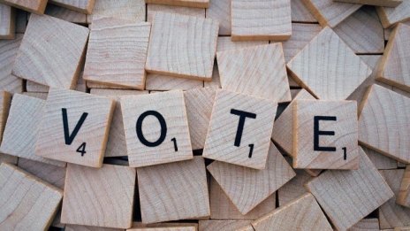 Как се печели доверието на младите избиратели?