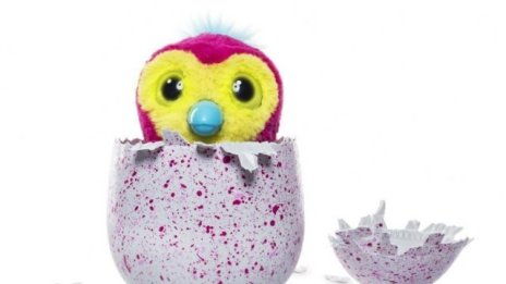 Новият хит сред децата - играчка, която се излюпва от яйце