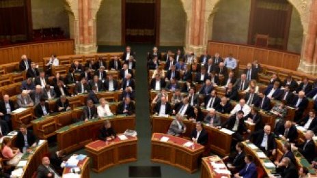 Най-голямата унгарска опозиционна партия е напът да се разпадне