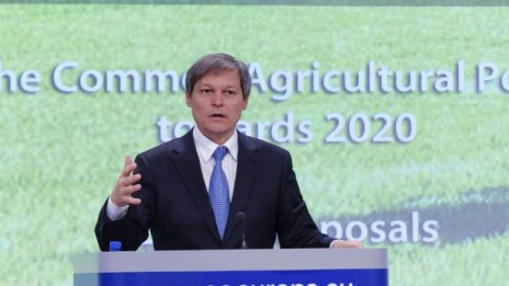 Президентът на Румъния номинира за премиер бившия еврокомисар Дачиан Чолош