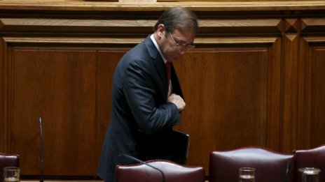 Ще окаже ли политическата криза в Португалия силен натиск върху еврото?