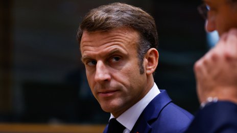 2025 г. може да се окаже още по-трудна за Макрон от настоящата