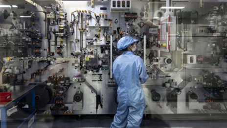 Производствената активност в Китай рязко се забавя през септември