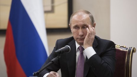 Глобалната мрежа от приятели на Владимир Путин започва да се къса