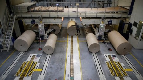 Рязко забавяне на промишленото производство през май 