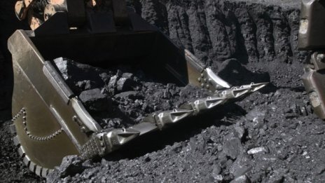 Индийски милиардер защитава полемичната австралийска мина „Кармайкъл“