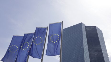 ЕЦБ се подготвя за още един лихвен изстрел с базуката