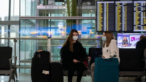 Пътуванията на българи в чужбина се сриват с 88% през април