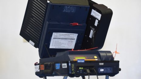 ЦИК: Машинното гласуване за европейските парламентарни избори е под въпрос