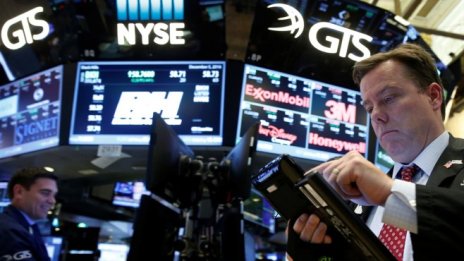 Dow се изкачи до ново рекордно високо ниво