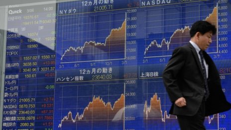 Омикрон вариантът разбуни духовете и на борсите в Азия