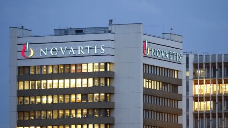 Атина иска разследване срещу бивши премиери заради скандал с Novartis