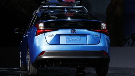 Toyota ще рециклира електромобилни батерии с помощта на съоснователя на Tesla