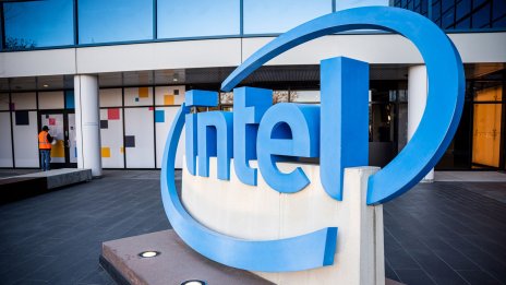 Intel е избегнала отнемането на лиценза ѝ за продажба на чипове на Huawei