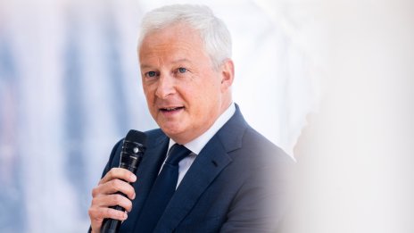 Финансовият министър на Франция търси намаляване на цените на повече продукти