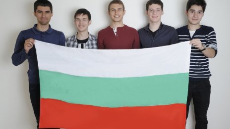 Български ученици ще се представят на голямо състезание за наука в САЩ