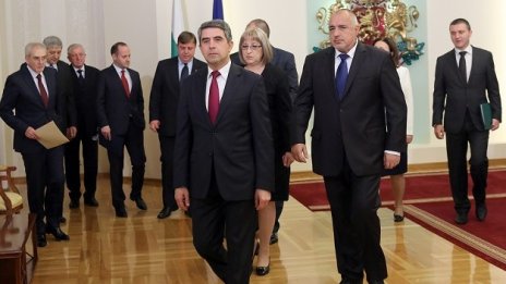 КСНС: Парите за отбрана за 2015 г. няма да бъдат увеличени