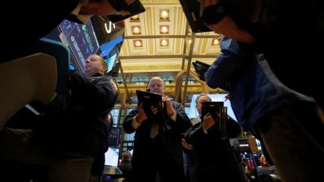 Apple изведе S&P 500 от четиридневната му негативна серия