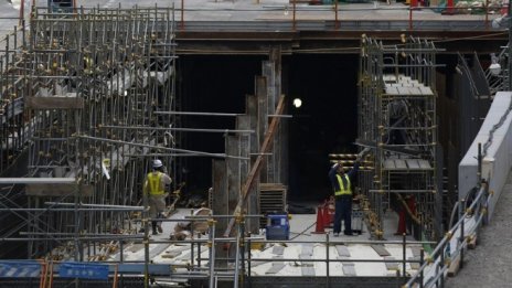 За равно възнаграждение за командированите и местните работници настоява КНСБ