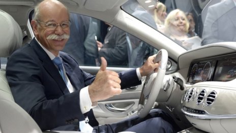 Нетната печалба на Daimler скочи с 61% за третото тримесечие
