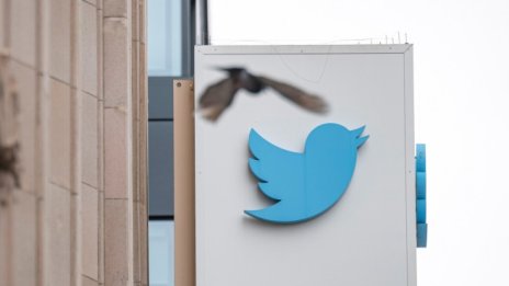 Twitter ограничи "без да иска" харесванията на туитове на Доналд Тръмп