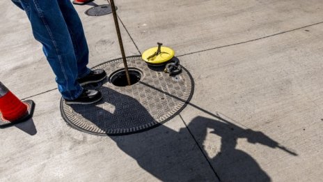 Петролът се готви за първо седмично повишение от месец*