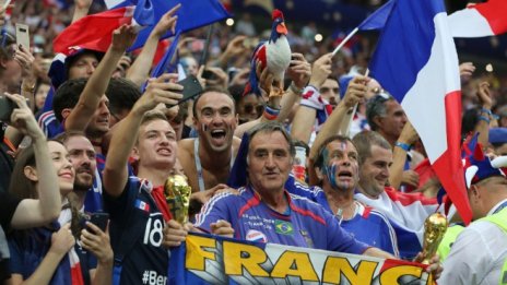 Allez les bleus!* Френската икономика отново расте