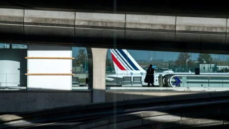 Air France-KLM понижи прогнозата си за капацитета заради трудностите по летищата