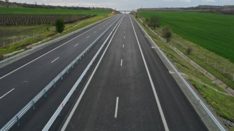 Парламентът одобри индексация на договорите за строителство