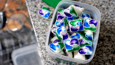 Приходите на Procter & Gamble нараснаха леко, подкрепени от по-високите цени