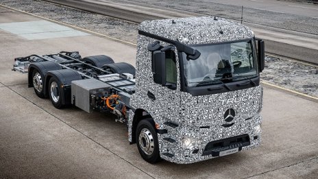 Mercedes-Benz е готова с електрически камион