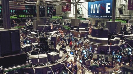 Dow Jones се повиши с над 450 пункта