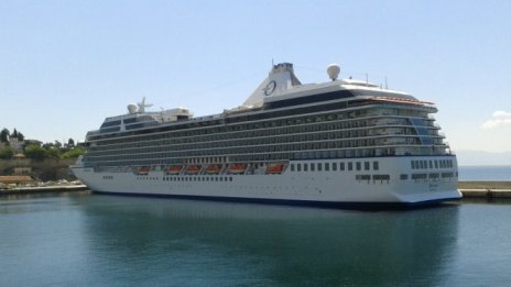 Търси се начин круизните кораби да минат на водород