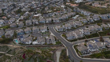 Изненадващ спад на жилищния пазар в САЩ