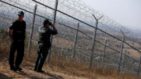 МВР поема отговорността за оградата по границата с Турция