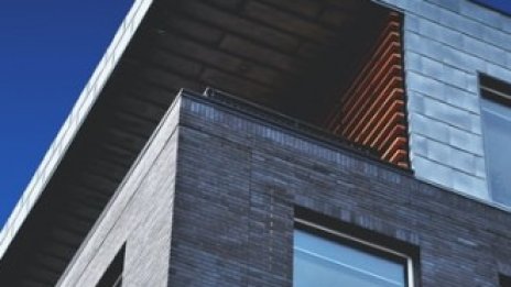 Купувачите на луксозни имоти у нас държат повече на дрешници, отколкото на кабинети