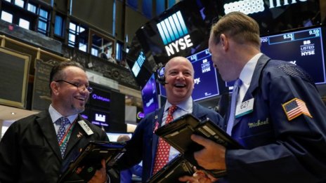 Dow отбеляза най-добрия си ден от месец насам