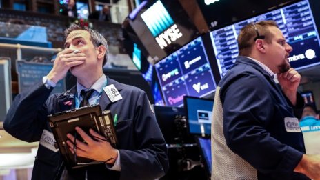 Dow губи над 200 пункта на фона на изпаряващия се оптимизъм около търговските преговори*