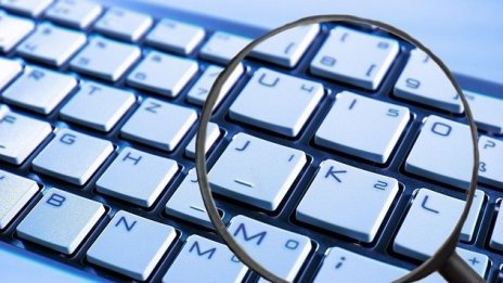 Отворен код на софтуера ще засили сигурността, твърди IT специалист