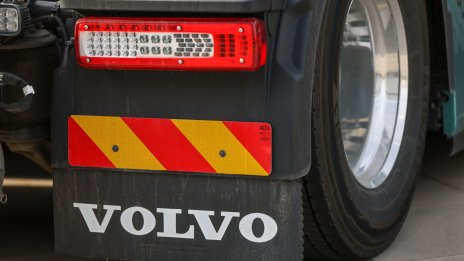 Производителят на камиони Volvo очаква забавяне на пазарите в Европа и Северна Америка