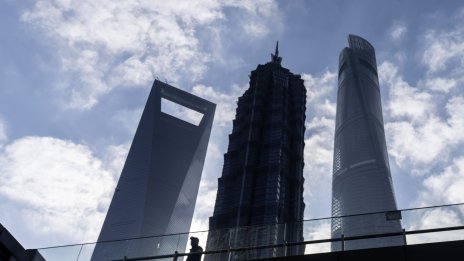 Хонконгският индекс Hang Seng поведе спадовете в азиатския регион