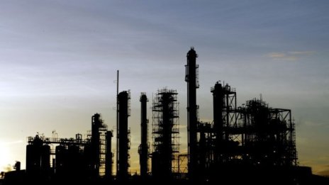 Енергийният преход заплашва богатството на Близкия изток за 2 трлн. долара