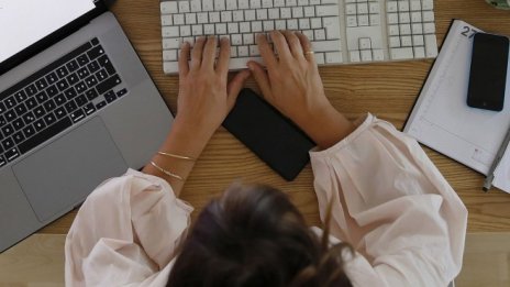 Делът на самоосигуряващите се американци достигна 14-годишен връх