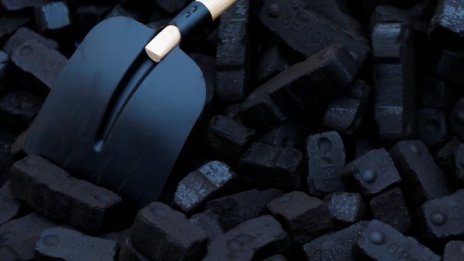 Само за месец производството на твърди горива се увеличава с 34,9%