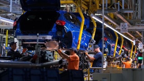 Ford инвестира 1 млрд. евро в завода си в Кьолн, за да произвежда електромобили