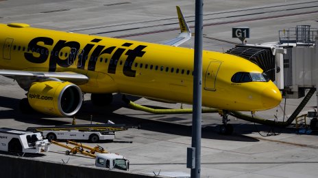 Американската авиокомпания Spirit прекратява дейност заради кризата с горивата